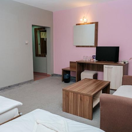 Hotel Tundzha - Renovated! Yambol Eksteriør bilde