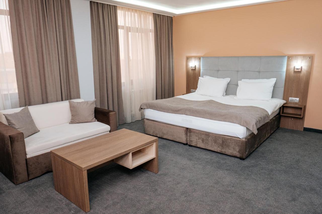 Hotel Tundzha - Renovated! Yambol Eksteriør bilde