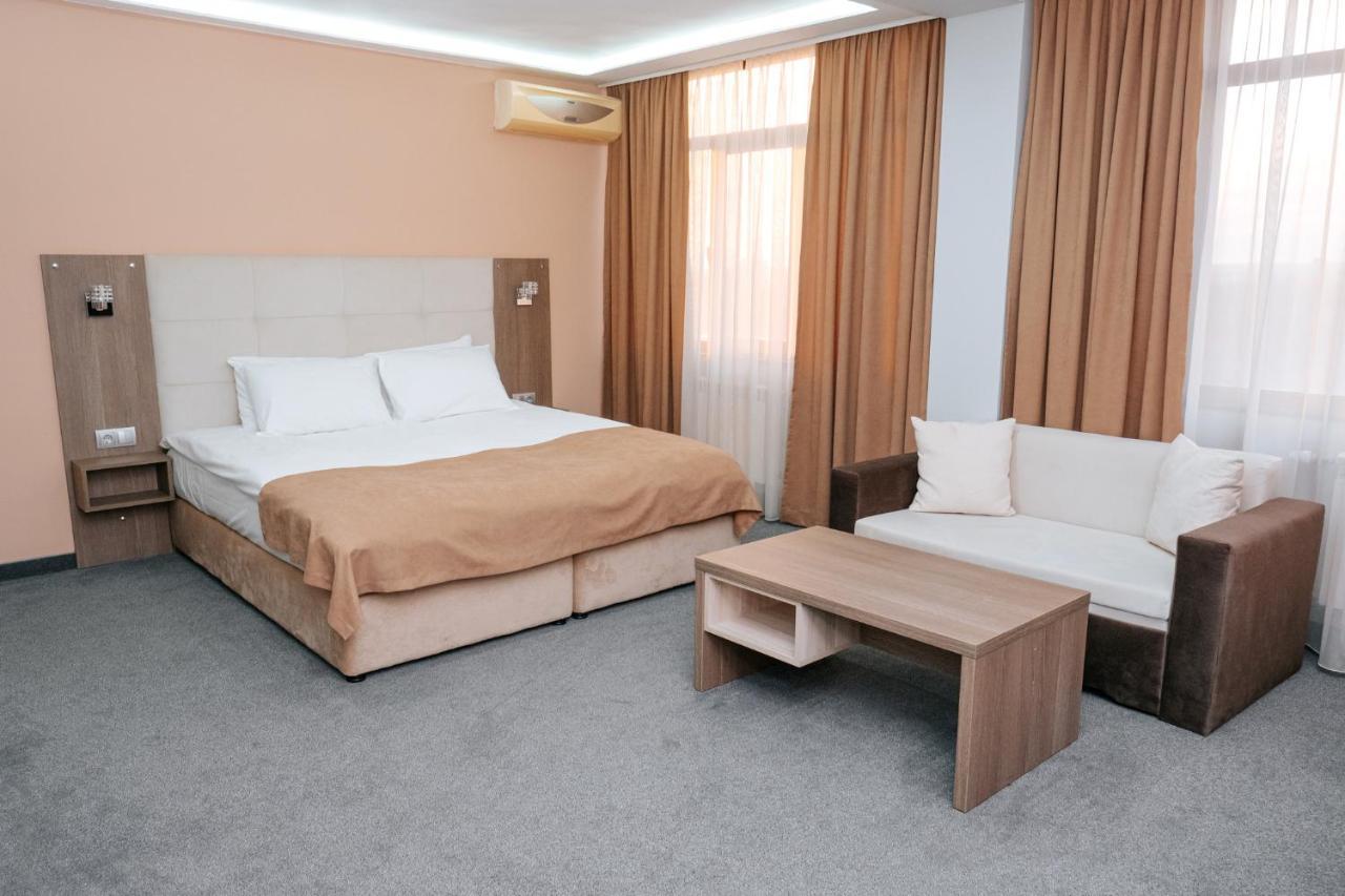 Hotel Tundzha - Renovated! Yambol Eksteriør bilde