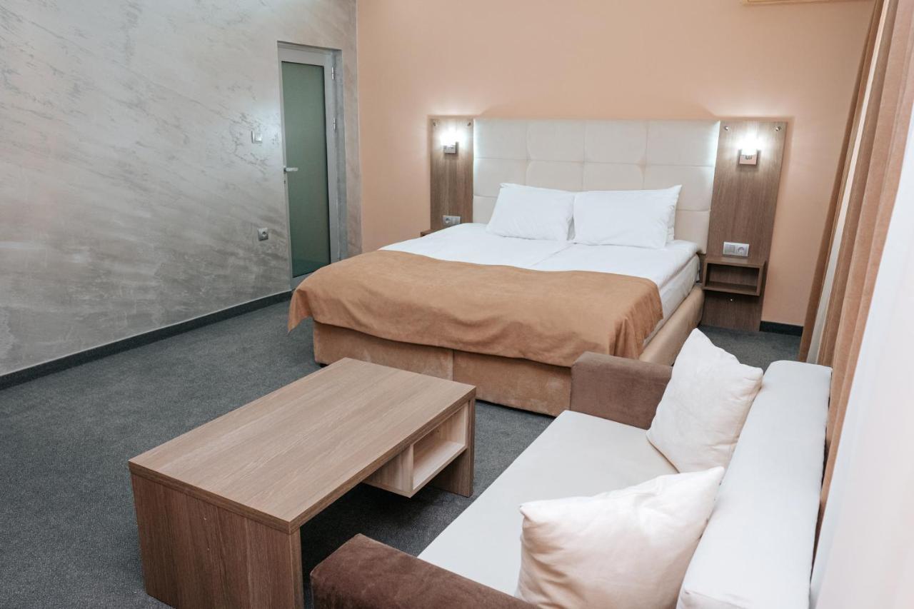 Hotel Tundzha - Renovated! Yambol Eksteriør bilde